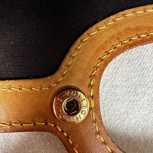 Louis Vuitton Amarante Monogram Vernis Roxbury Drive Bag - Picture 11 of 12